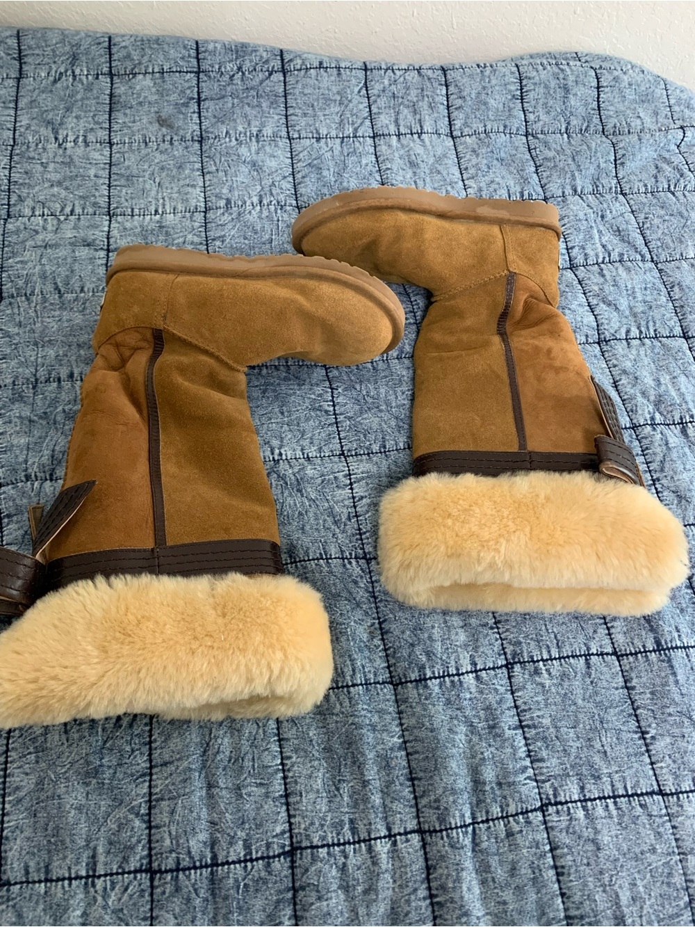 Like new UGG Chestnut Suede Fur Cuff Winter Boots worn maybe 4-5 times look new.